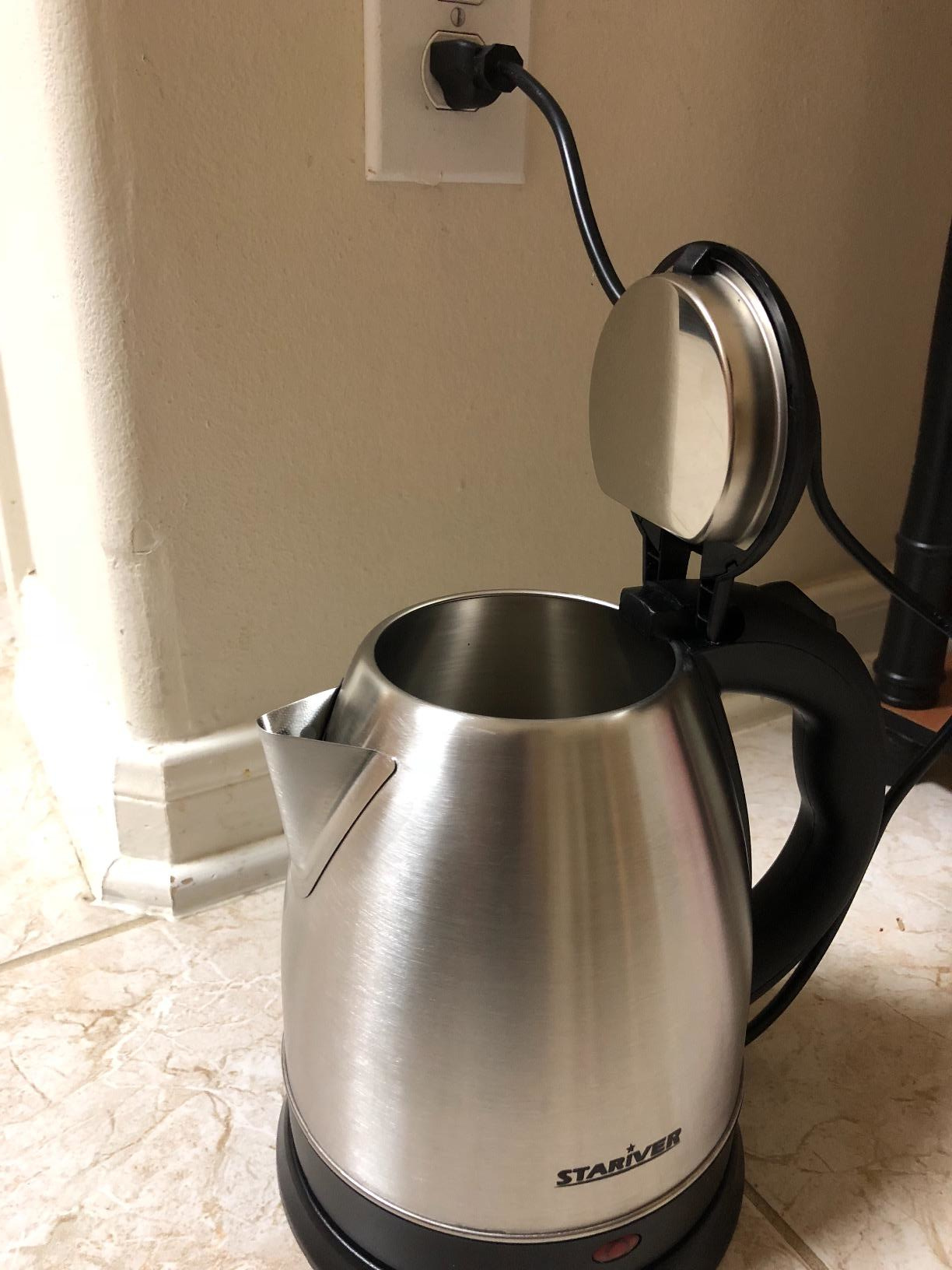 In Hand Review of Stariver Electric Kettle 